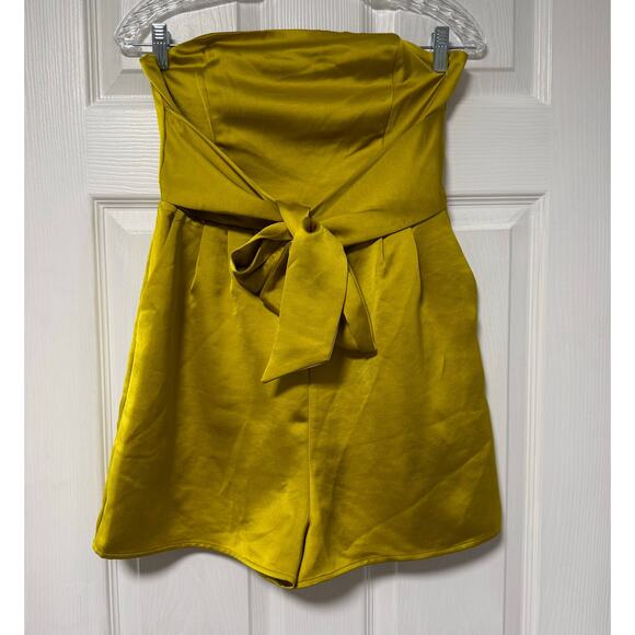 Express Women's Satin Strapless Tie Front Romper Size 6 - Picture 1 of 12
